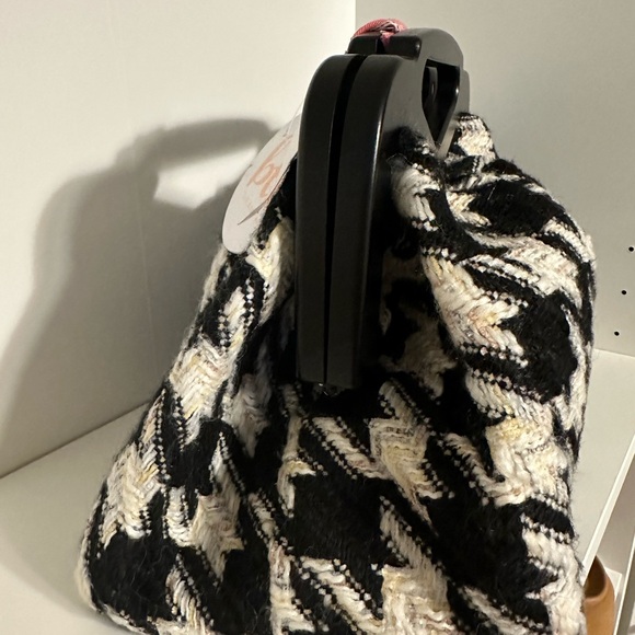 BTB Los Angeles Black/White Estuche Collette Clutch - Picture 5 of 6